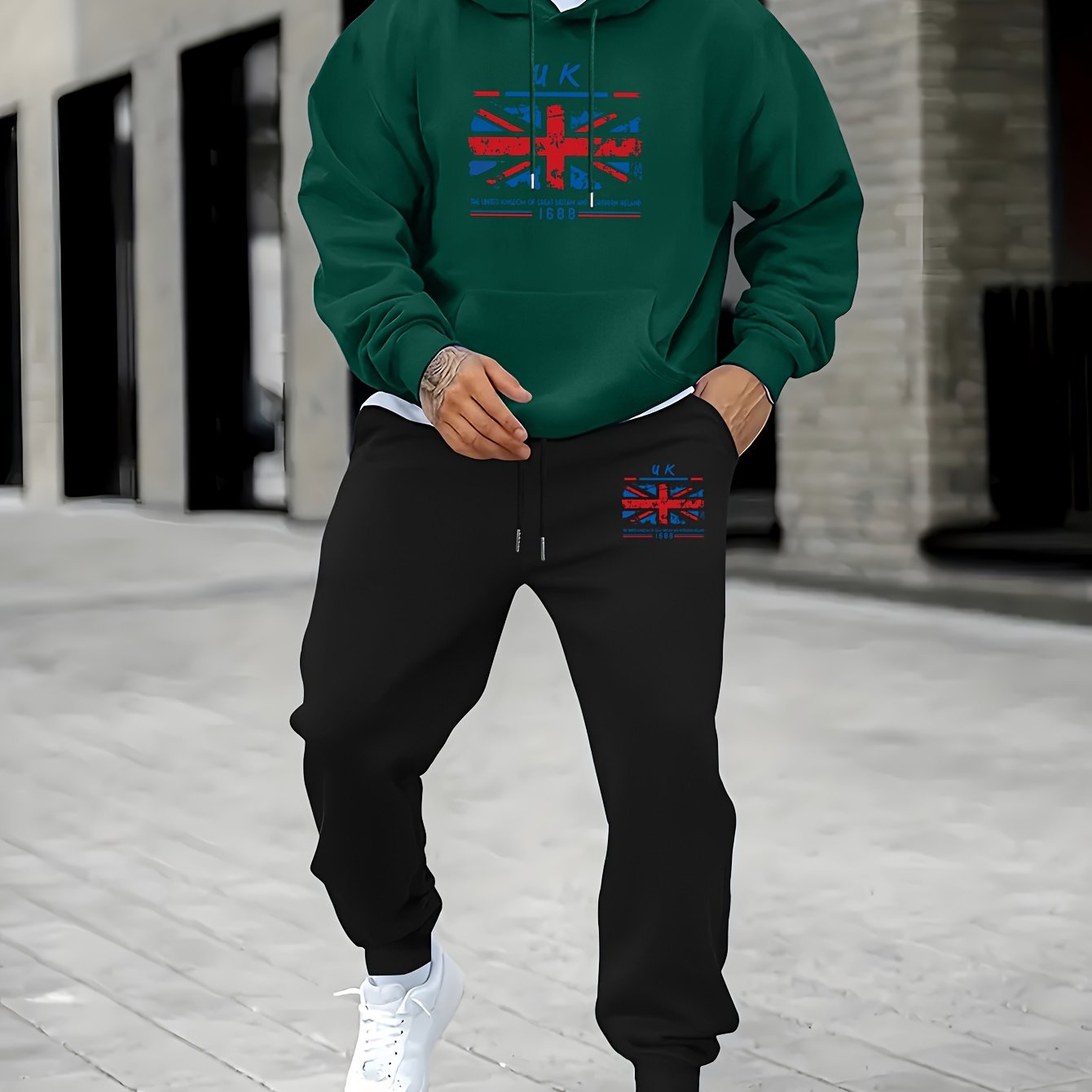 2pcs Men's Retro UK Flag Print Long Sleeve Hoodie + Sweatpants Set, Casual Trendy Co-ord Set As Gift