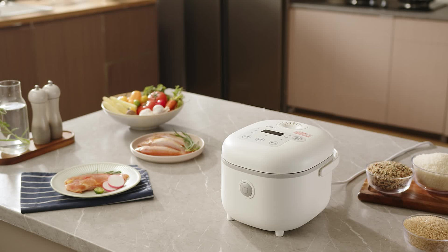 Bear 6 Multifunctional Rice Cooker - 3.5 Cups Capacity for 1-3 People, Cooks Perfect White/Brown Rice, Porridge, and Soup with Steamer Function - Compact and Easy to Use White Rice Cooker for Small Families