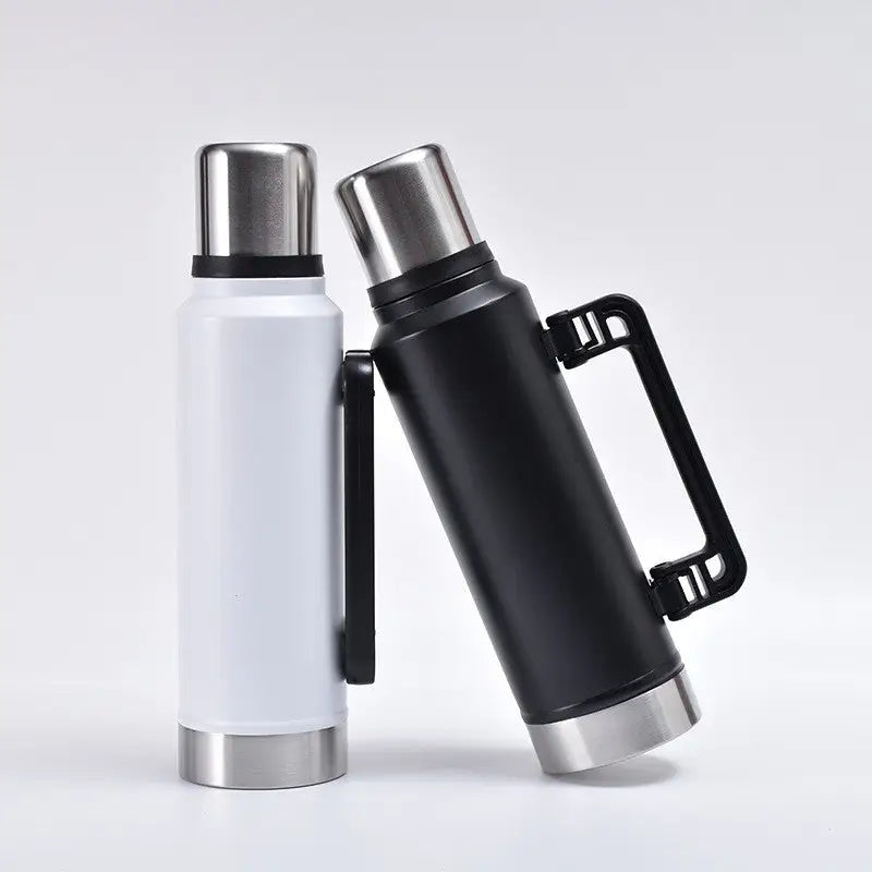 Stainless Steel Thermos Flasks Water Bottle with Drinking Mug Plastic Handle 1400 ml - Random Colour